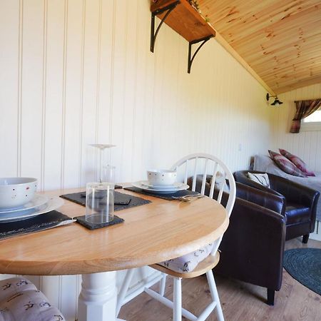 The Laburnum Retreat Shepherd Hut Private Hot Tub Upper Hulme Εξωτερικό φωτογραφία