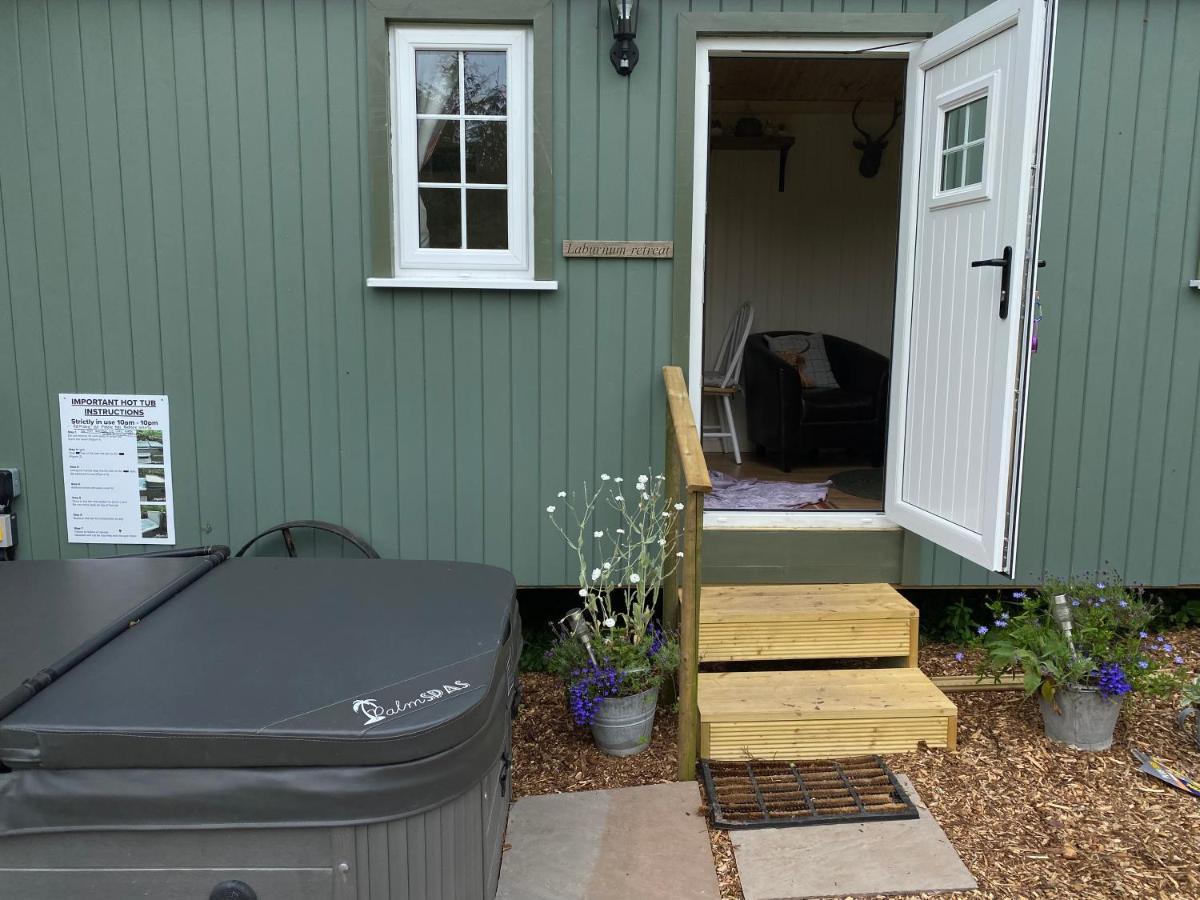The Laburnum Retreat Shepherd Hut Private Hot Tub Upper Hulme Εξωτερικό φωτογραφία