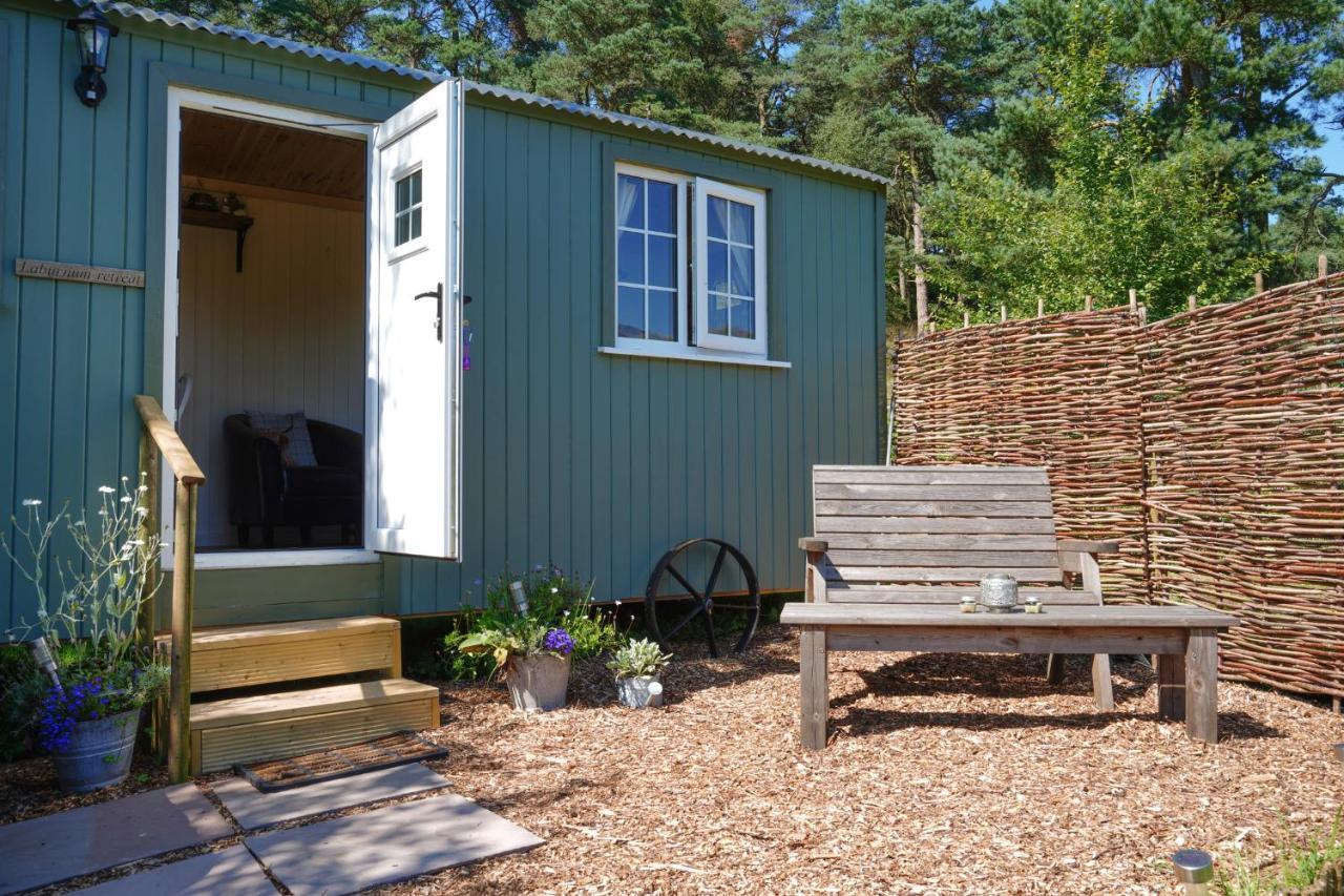 The Laburnum Retreat Shepherd Hut Private Hot Tub Upper Hulme Εξωτερικό φωτογραφία