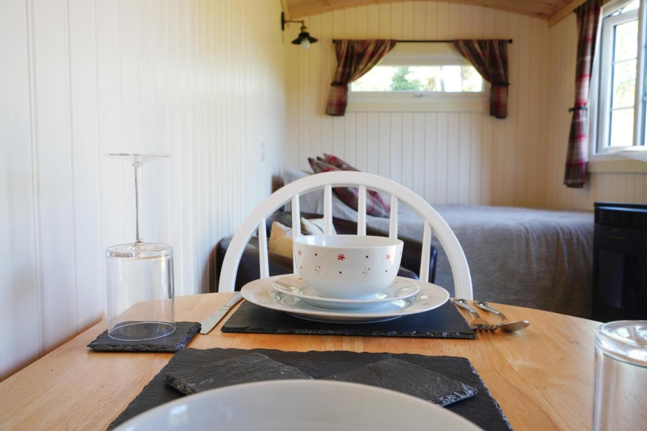 The Laburnum Retreat Shepherd Hut Private Hot Tub Upper Hulme Εξωτερικό φωτογραφία
