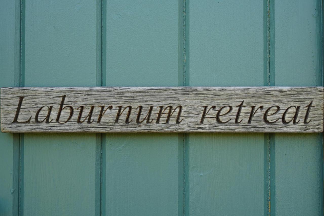 The Laburnum Retreat Shepherd Hut Private Hot Tub Upper Hulme Εξωτερικό φωτογραφία